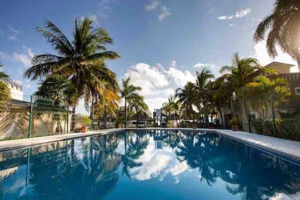 Villa En Laguna Cerca Del Mar Zona Hotelera *