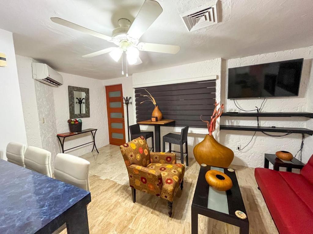1 In Zona Hotelera * Cancún