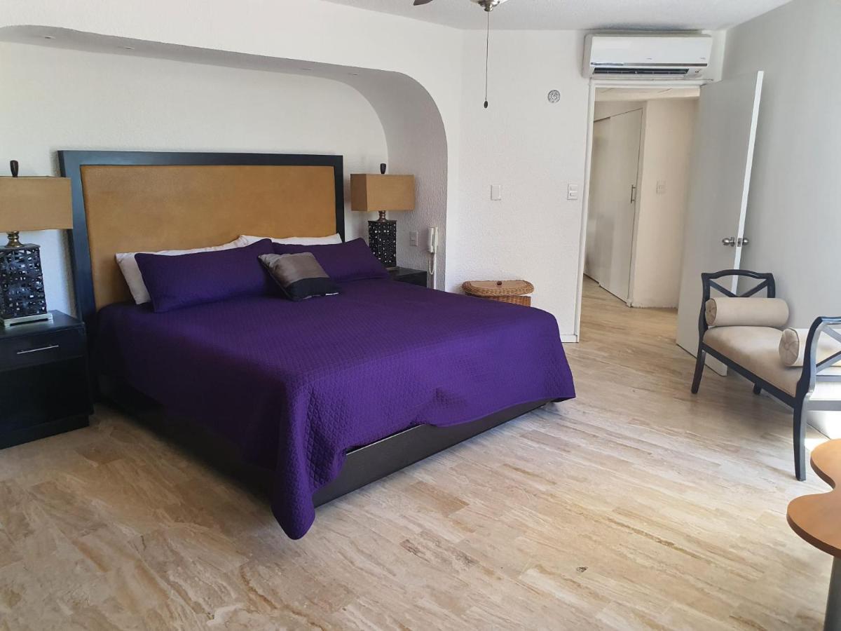 1 In Zona Hotelera *
