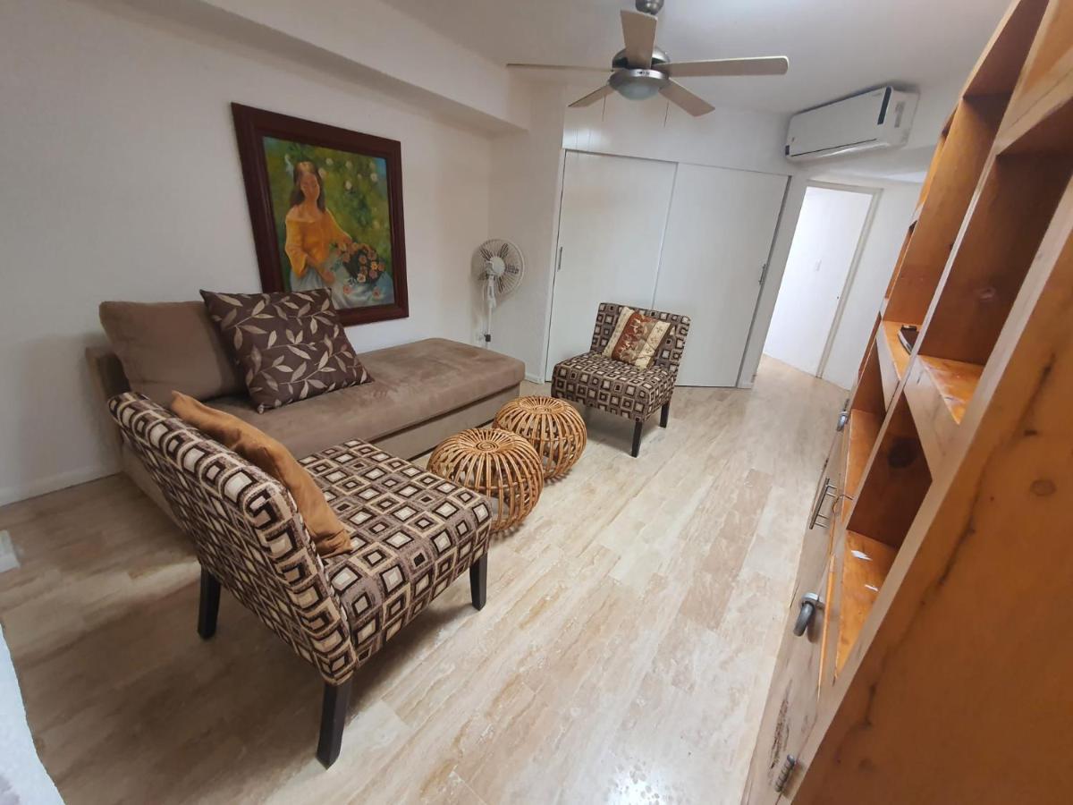 1 In Zona Hotelera