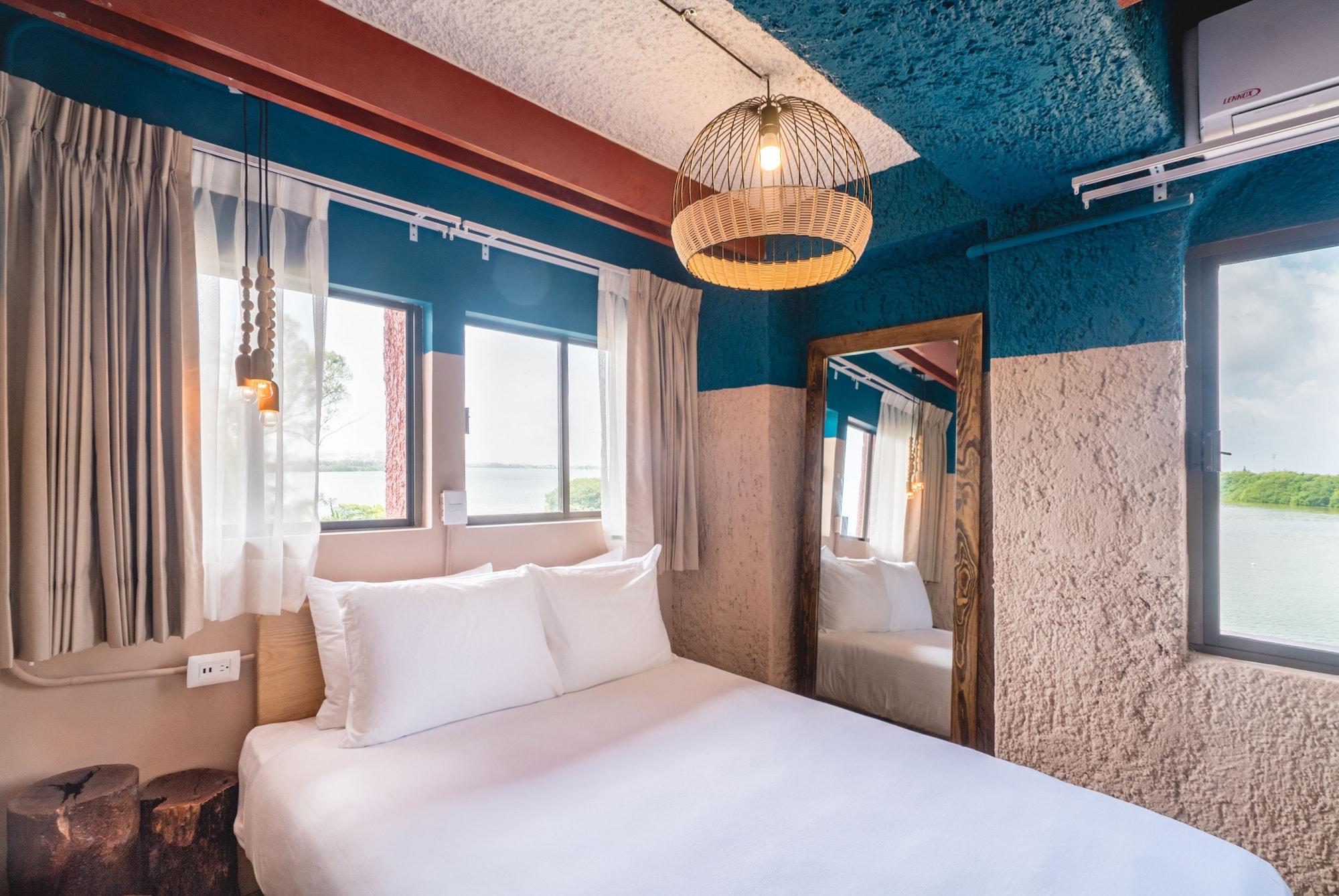 Apartahotel Zone 3*