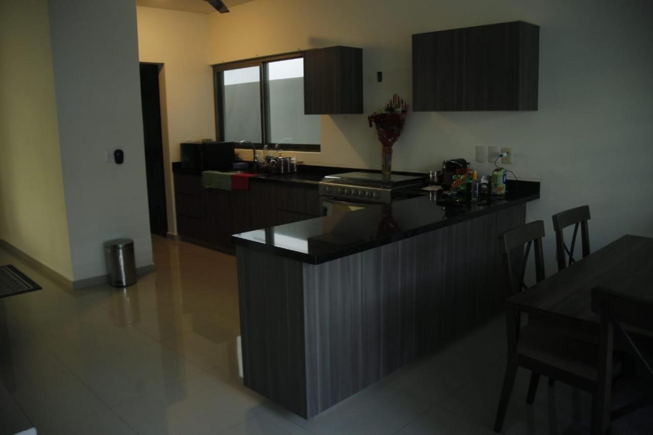 Casa En Residencial De Lujo, 3 Habitaciones, Confort, Seguridad Y Ubicación Cancún