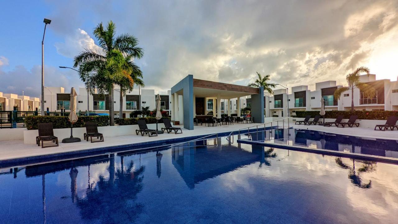 Kings - Big Modern House With Pool Сasa de vacaciones