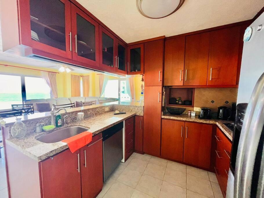Panoramic Oceanview Private Rooftop Brisas1409 Apartment Cancun