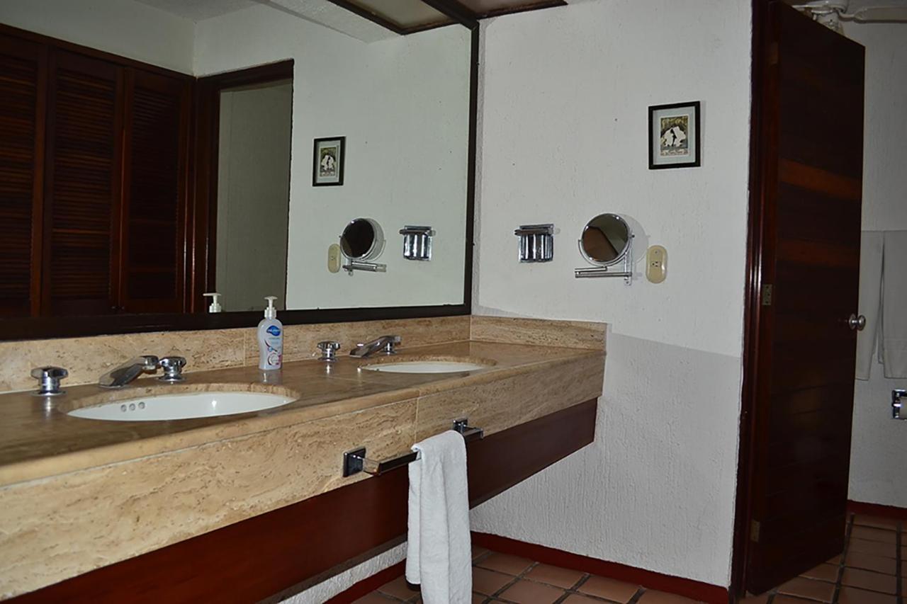 Villa Allure Access To The *