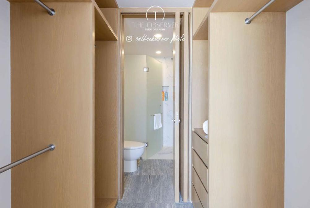 Luxury 3br Condo* Rooftop Pool, Near The Apartamento