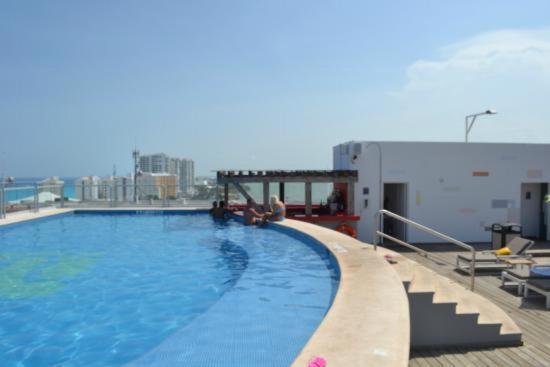 Oceanfront El Mechokan Pensión *