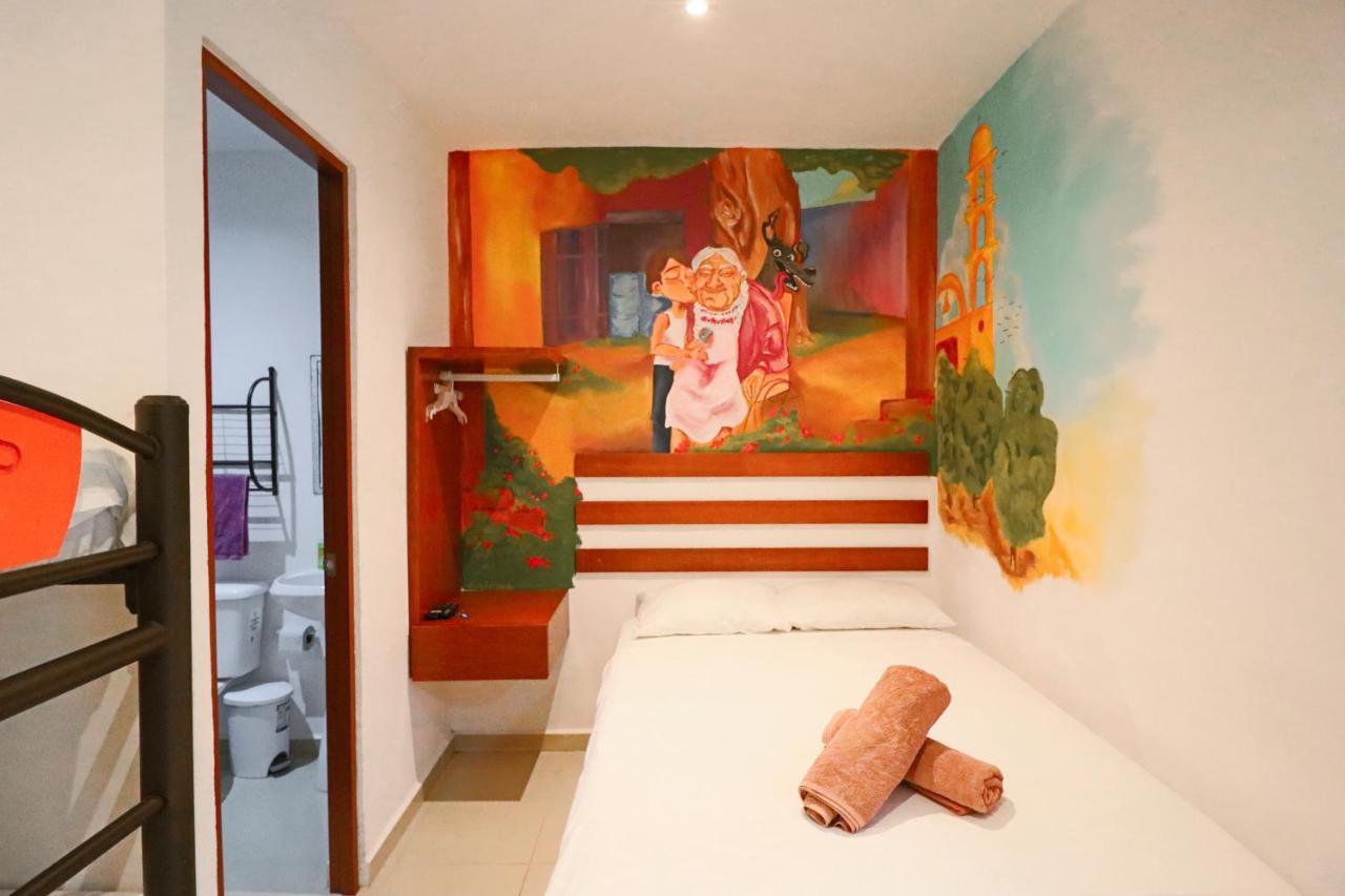 Habitación en casa particular Leo Downtown