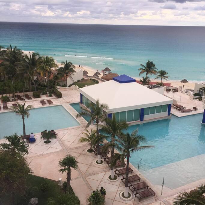 Apartment Solymar Studio #3507, Kilometro 18,7 Boulevard Kukulcan, Access To Cancun's *