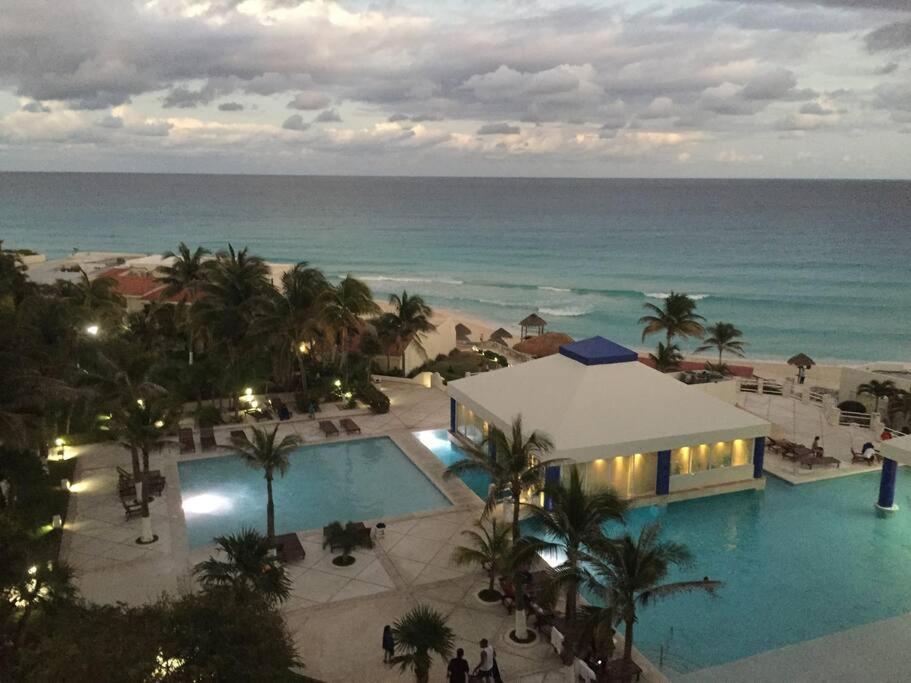 Solymar Studio #3507, Kilometro 18,7 Boulevard Kukulcan, Access To Cancun's Apartment