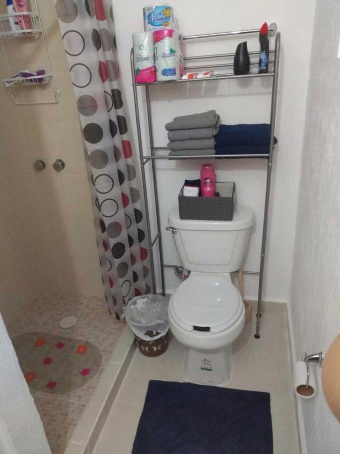 Pretty Hoestel Bacaret! Apartamento