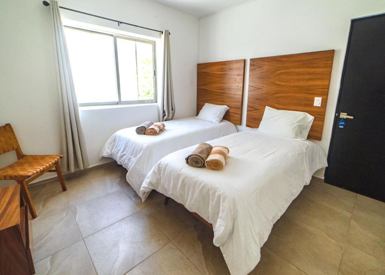 Airport With Pool And Security Apartment Cancun