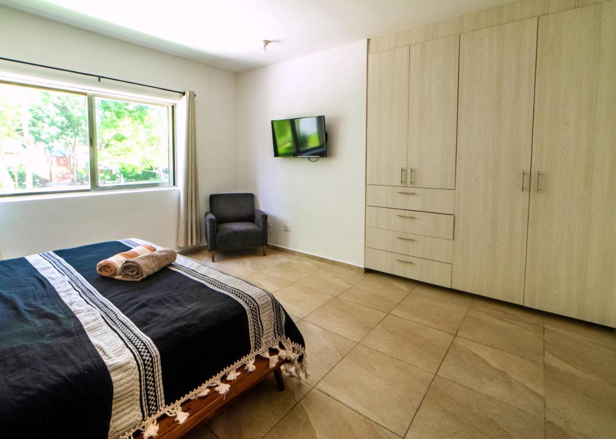 Apartment Airport With Pool And Security