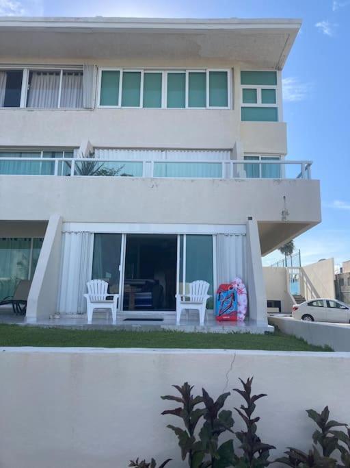 Oceanfront, Entire Apartamento Cancún