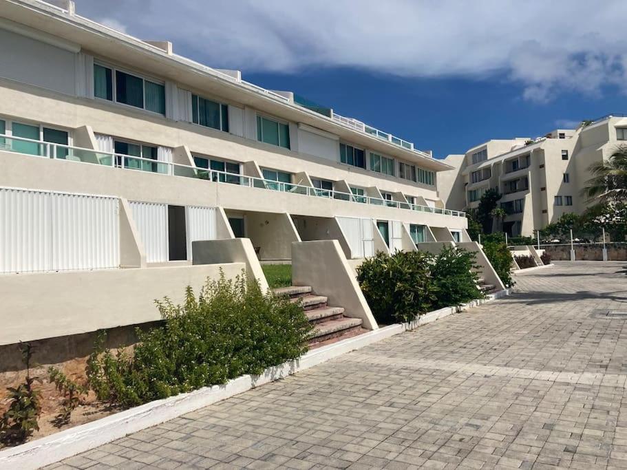 Oceanfront, Entire *