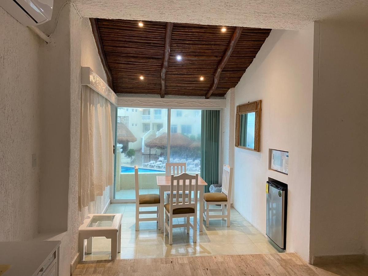 Plaza Apartment *