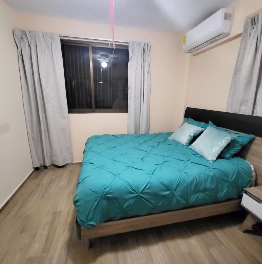 Departamento De 3 Y 3 Baños. *