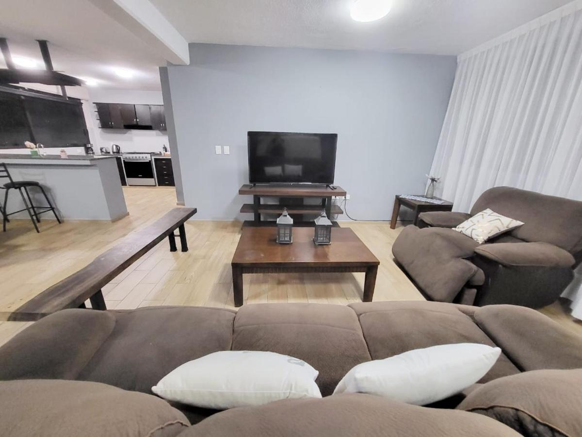 Departamento De 3 Y 3 Baños. *