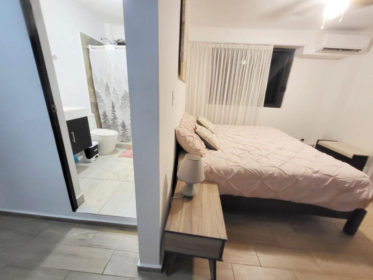 Apartamento Departamento De 3 Y 3 Baños. *