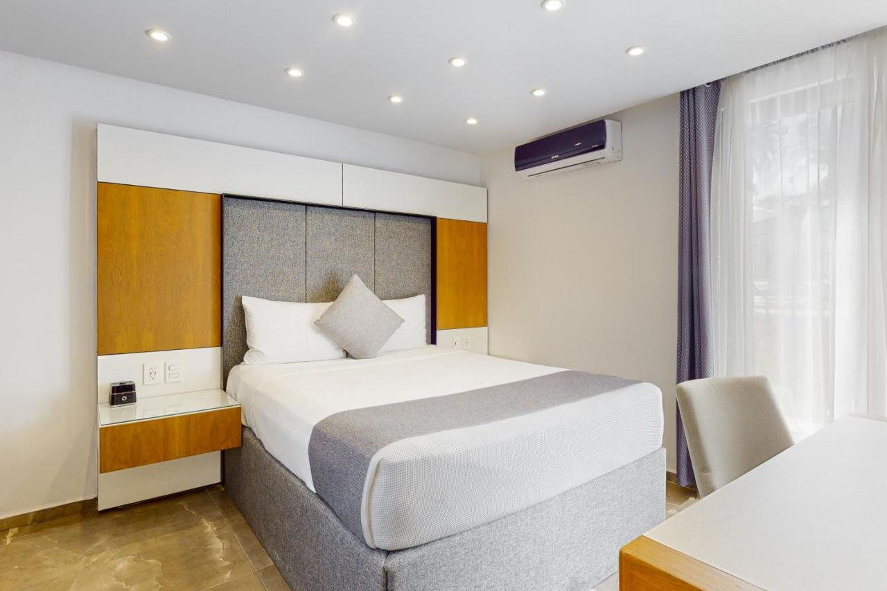 Apartahotel Seven Boutique 10 *