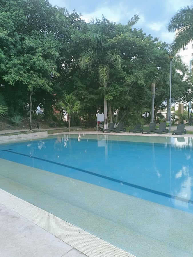 Lovely 2 Bedroom 2 Bathroom *