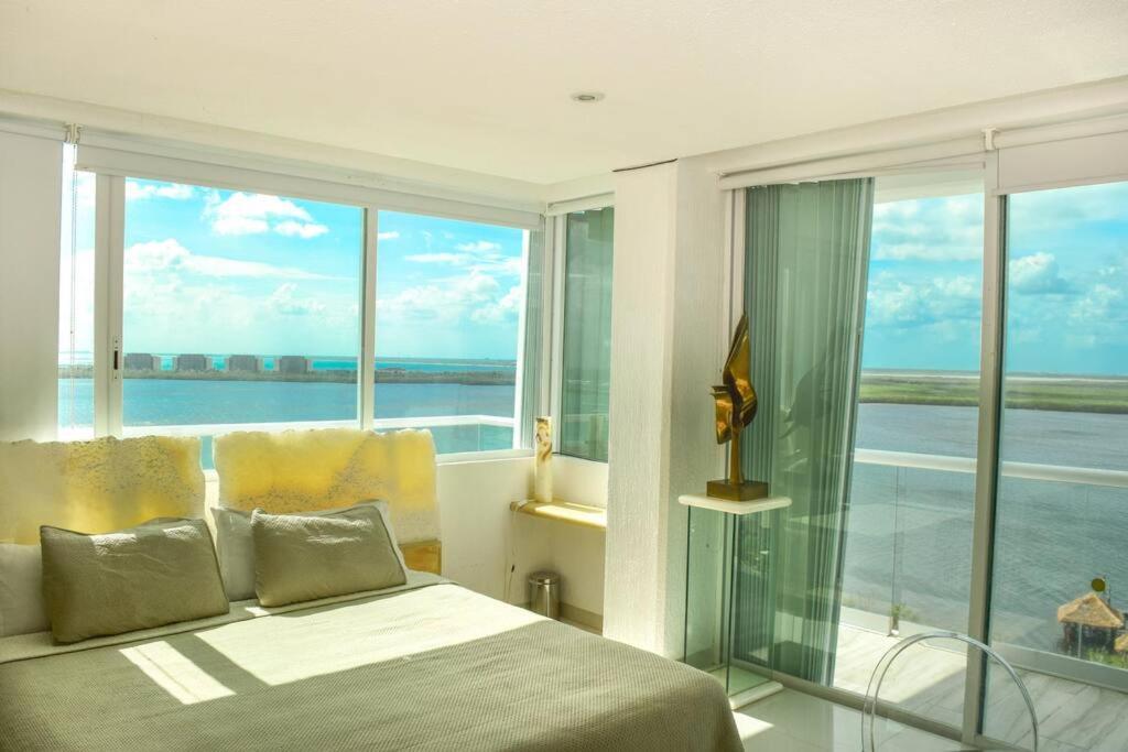 Apartamento Estudio A Pie De Playa, Increibles Vistas, Amanecer, Atardecer, Balcon, Gym, Jacuzi, 1807