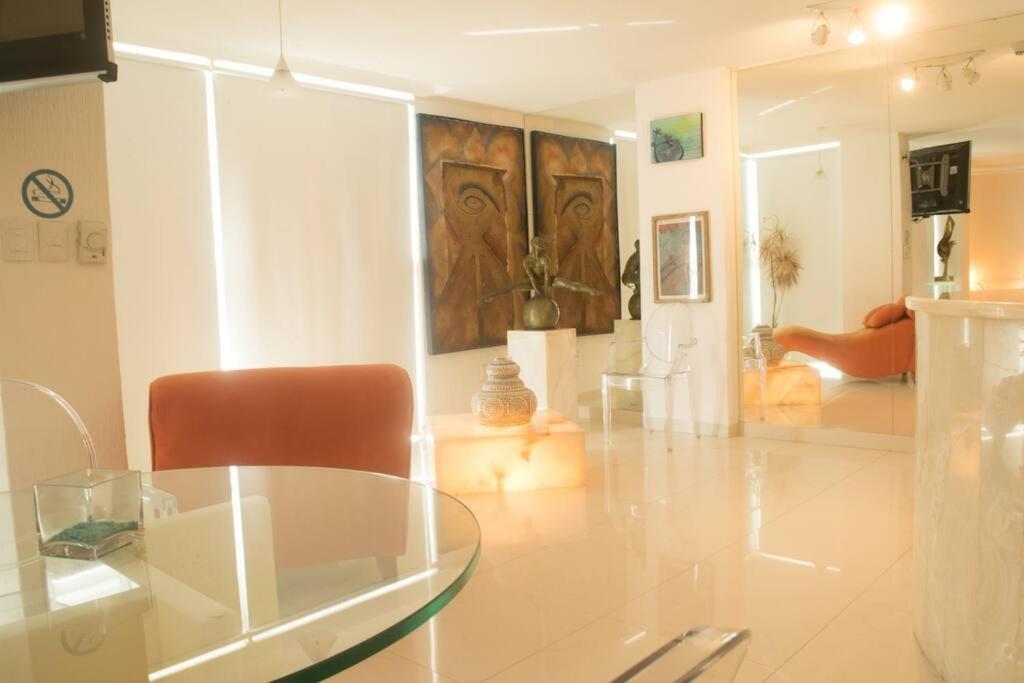 Apartamento Estudio A Pie De Playa, Increibles Vistas, Amanecer, Atardecer, Balcon, Gym, Jacuzi, 1807 Cancún