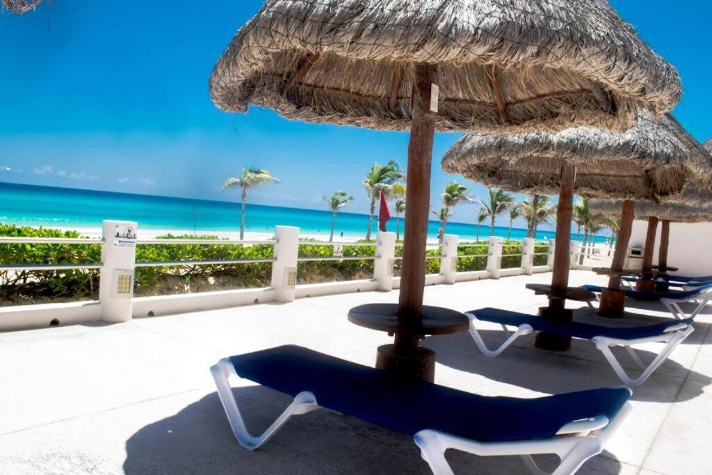Ocean View Apartment, Area, 3 Bedrooms * Cancun