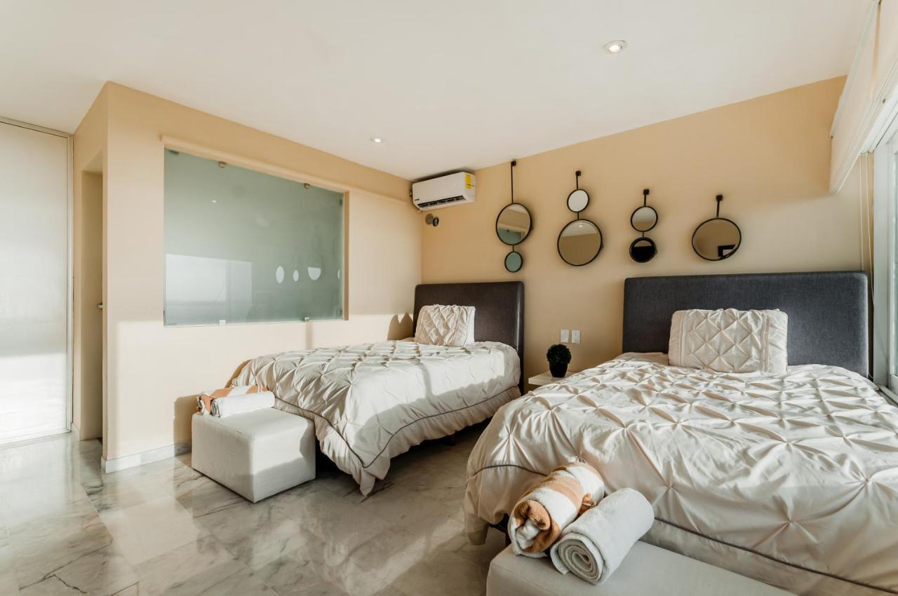Apartahotel Rooftop Private Jacuzzi In Beach Front Penthouse Cancún