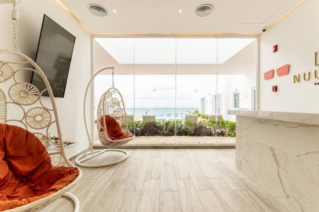 Ocean Front 2c, New Listing Apartment Cancun