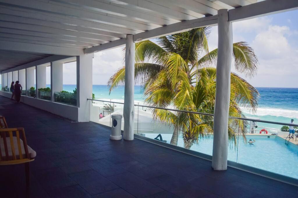Apartment Ocean Front 2c, New Listing