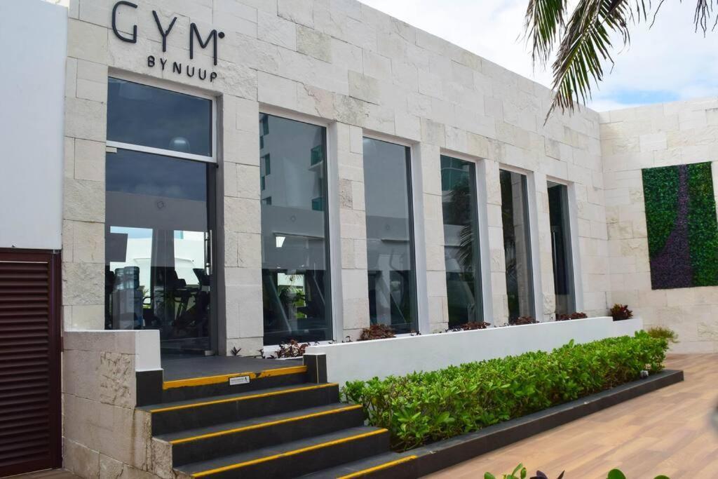 Ocean Front 2c, New Listing * Cancun