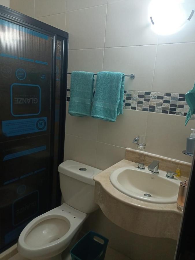 Hermosa Casa A 15 Minutos Del Aeropueto De En Exclusivo Fraccionamiento Residencial Villa Cancun