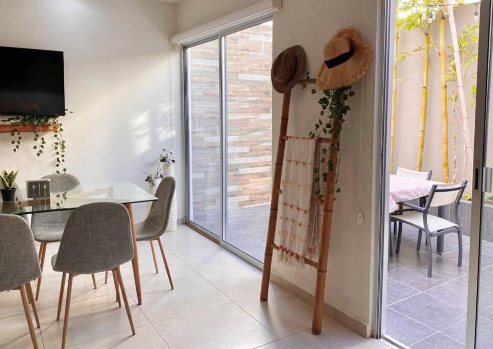 Altus Homes By Andiani Travel Сasa de vacaciones
