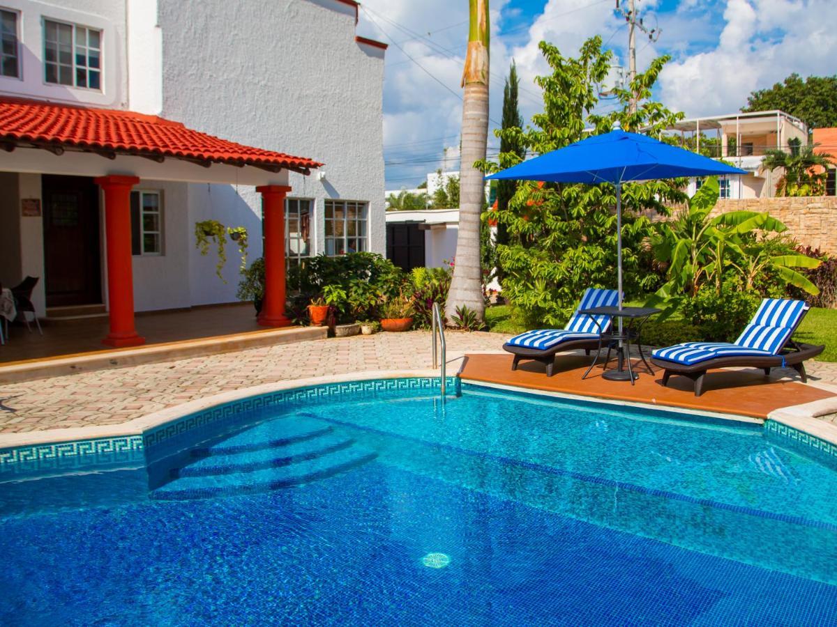 Hermosa Casa, En Renta Vacacional Con Piscina, A Tan Solo10 Minutos De La Playa, Cerca De Centros Comerciales, Restaurantes, Bares Y Supermercados * Cancun