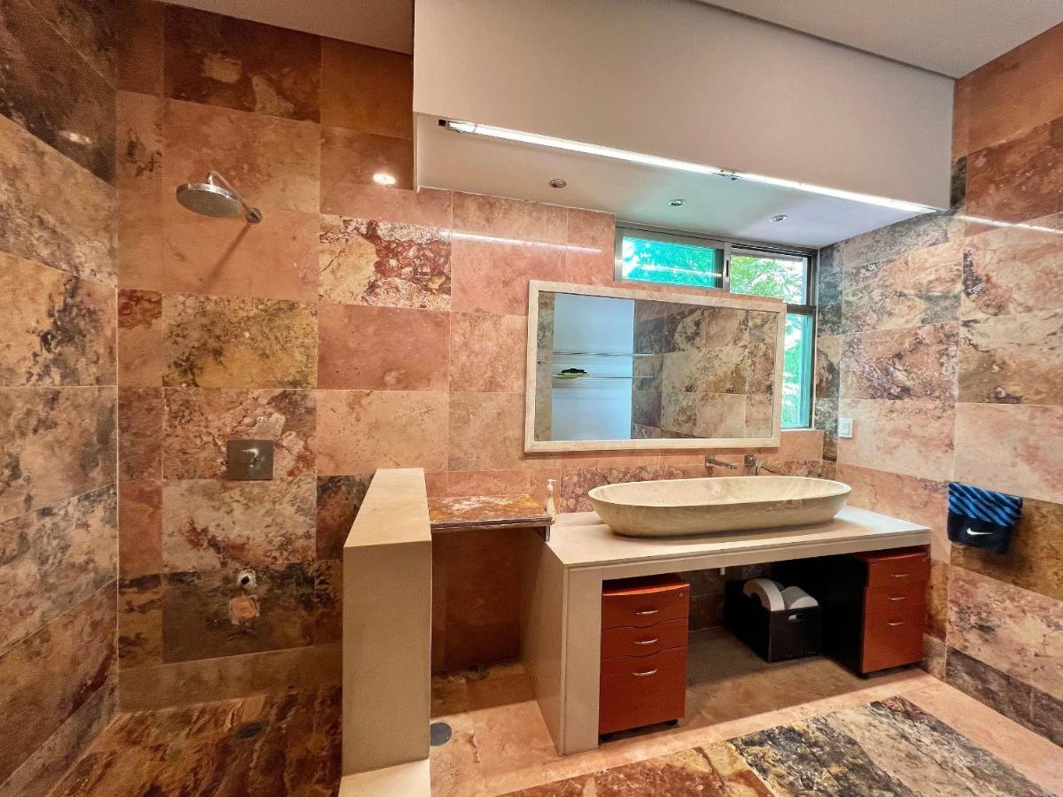 Espectacular Casa 25 Personas En Fraccionamiento Privado Con Terraza, Alberca Y Grill Cancun