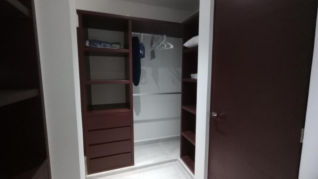 Excellent 2 Bedroom With Pool! *