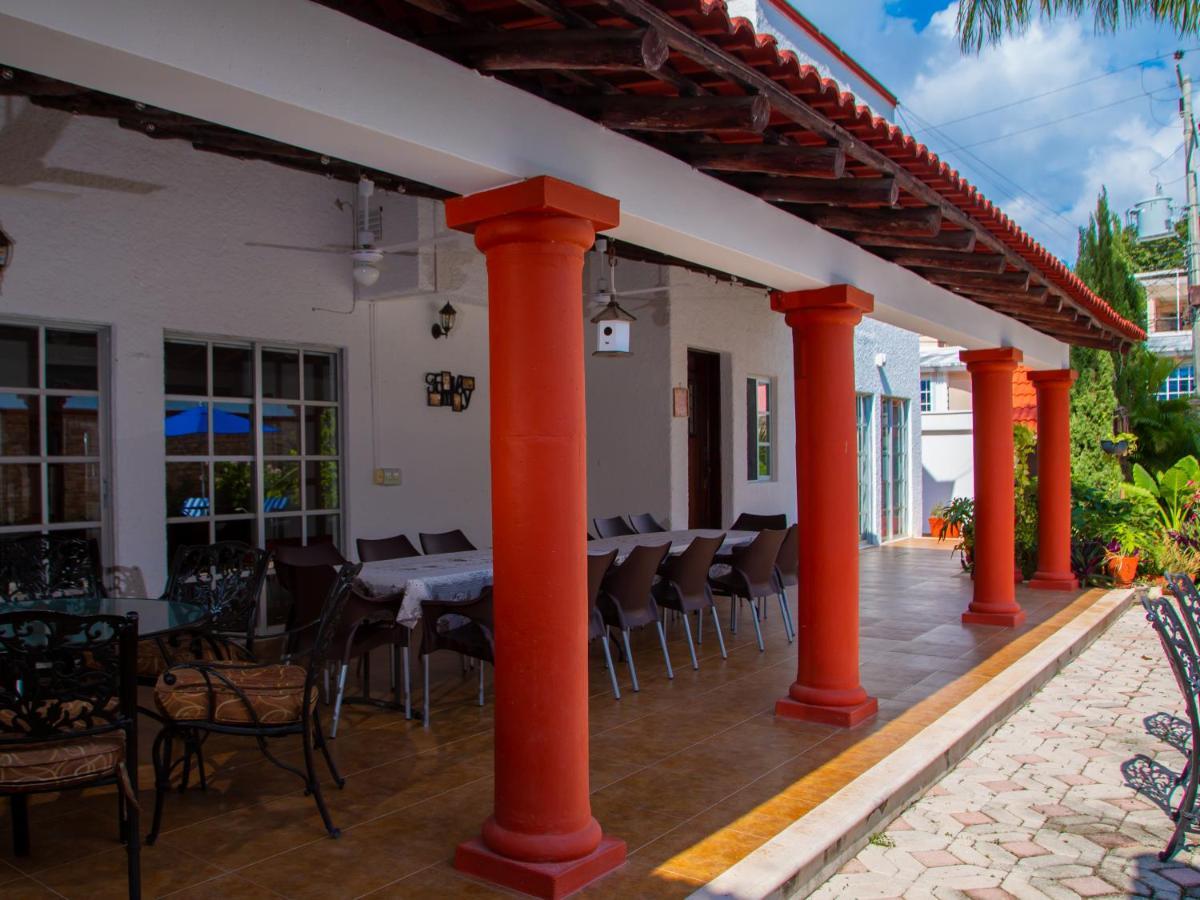 Hermosa Casa, En Renta Vacacional Con Piscina, A Tan Solo10 Minutos De La Playa, Cerca De Centros Comerciales, Restaurantes, Bares Y Supermercados Cancun