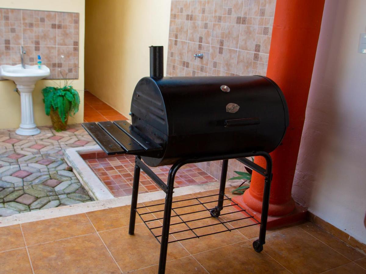 Hermosa Casa, En Renta Vacacional Con Piscina, A Tan Solo10 Minutos De La Playa, Cerca De Centros Comerciales, Restaurantes, Bares Y Supermercados