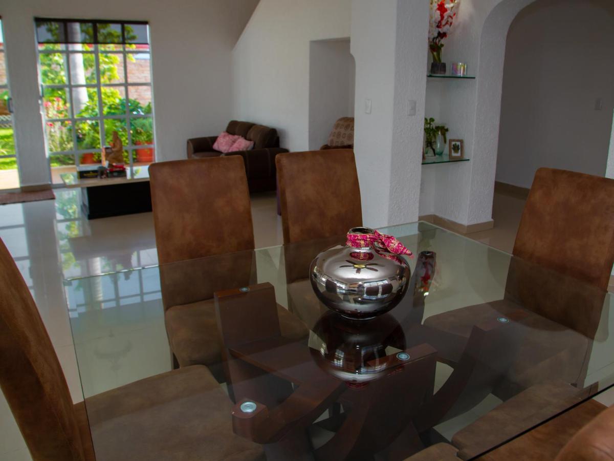Hermosa Casa, En Renta Vacacional Con Piscina, A Tan Solo10 Minutos De La Playa, Cerca De Centros Comerciales, Restaurantes, Bares Y Supermercados Apartment *