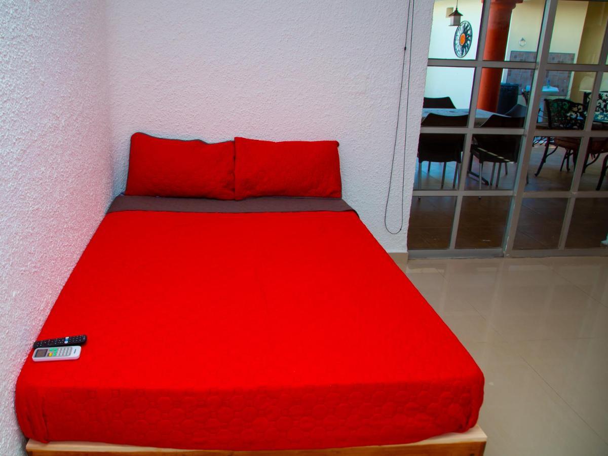 Hermosa Casa, En Renta Vacacional Con Piscina, A Tan Solo10 Minutos De La Playa, Cerca De Centros Comerciales, Restaurantes, Bares Y Supermercados *