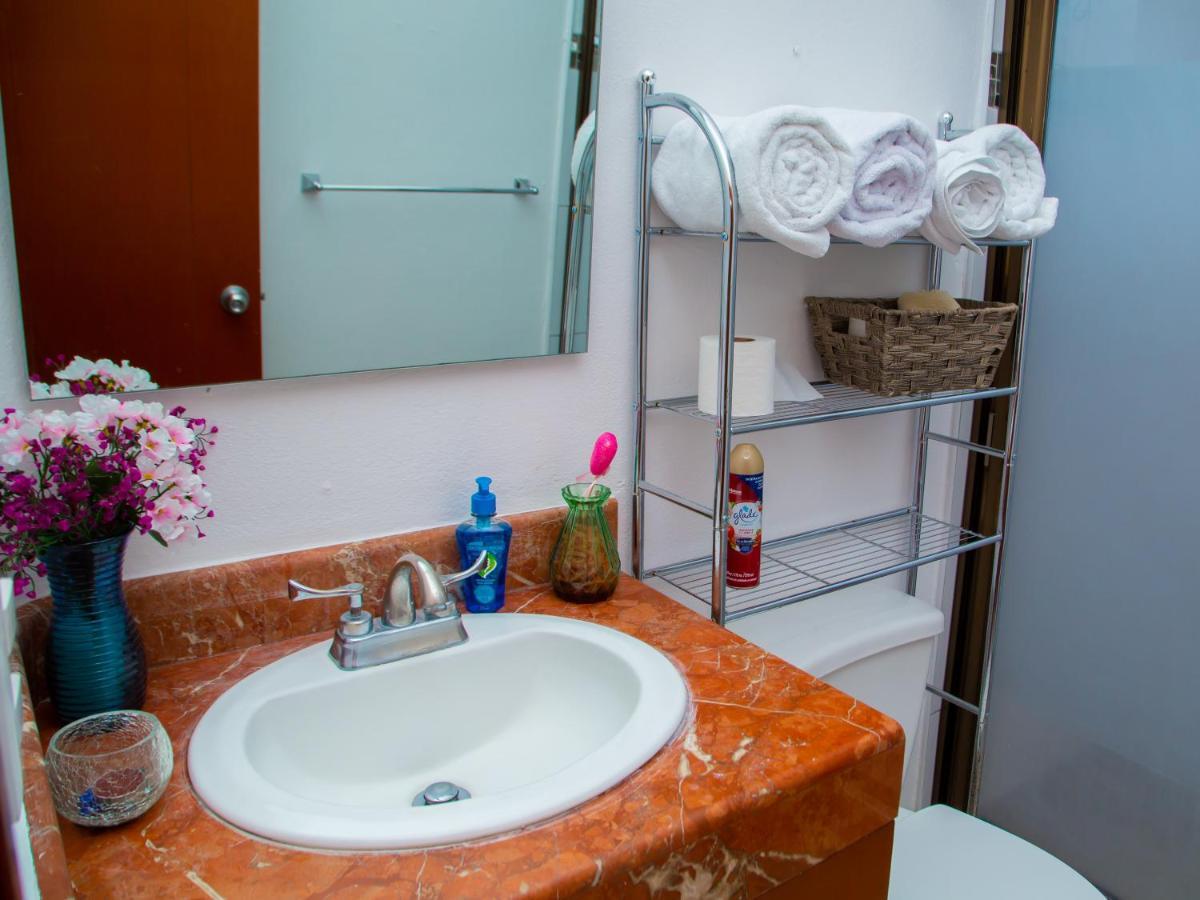 Hermosa Casa, En Renta Vacacional Con Piscina, A Tan Solo10 Minutos De La Playa, Cerca De Centros Comerciales, Restaurantes, Bares Y Supermercados Apartment *