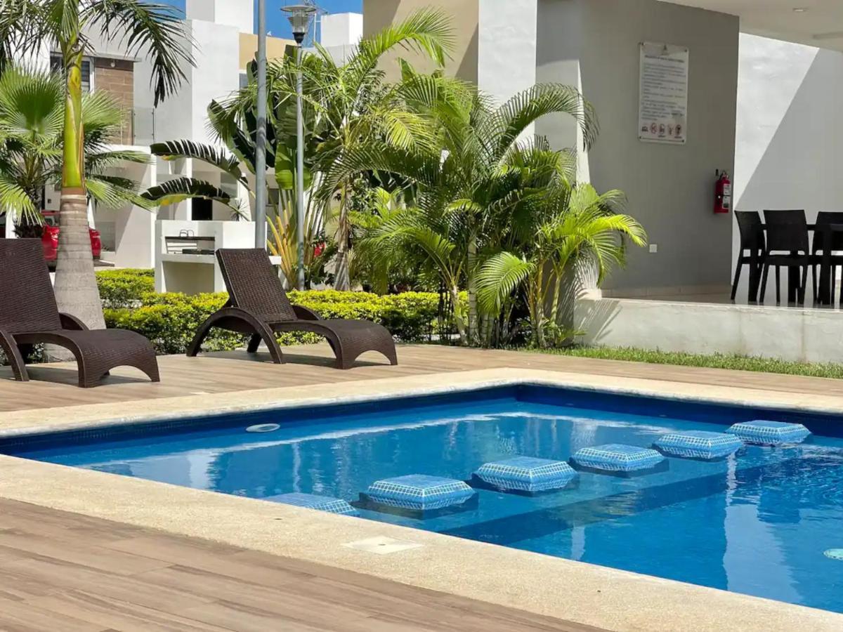 Сasa de vacaciones Casa Familiar Cerca De La Playa Con Terraza Privada *