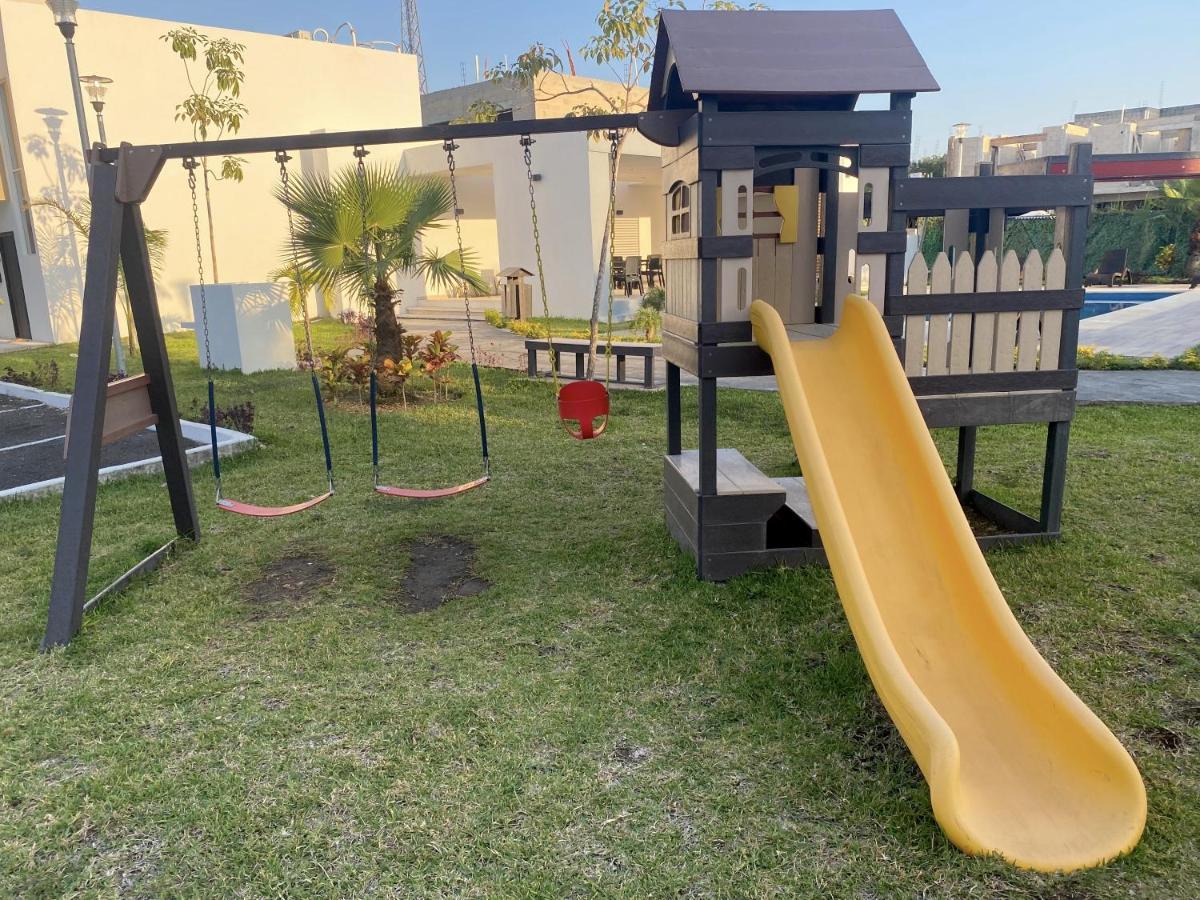 Сasa de vacaciones Casa Familiar Cerca De La Playa Con Terraza Privada *