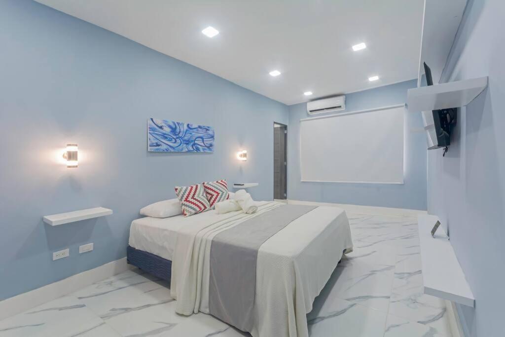 Beautiful 7bdr By Isla Mujeres Ferry * Cancún