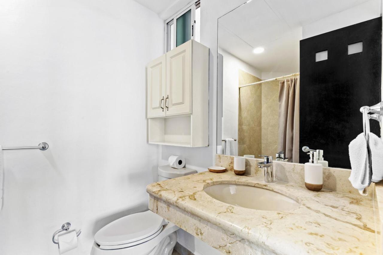 4 Bedroom Apartment, 8 Guests Apartamento *
