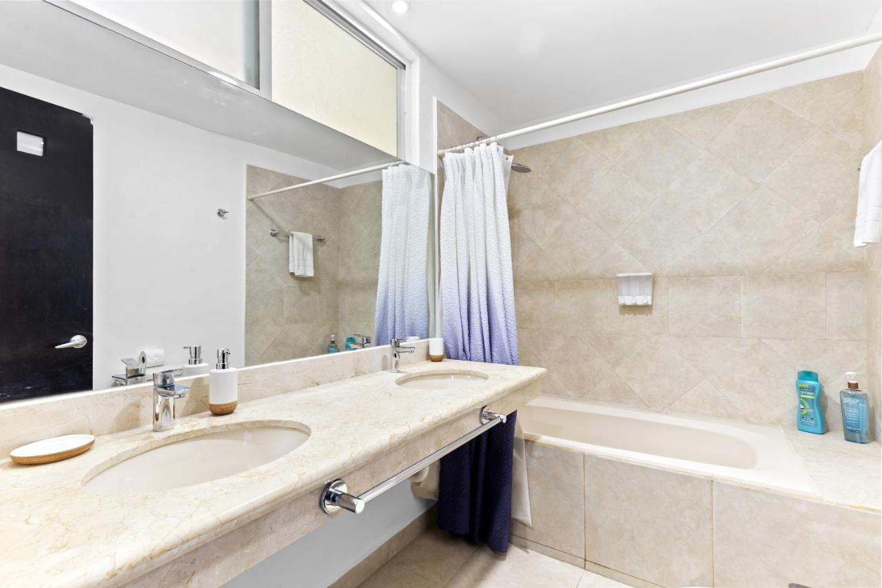 4 Bedroom Apartment, 8 Guests Apartamento *