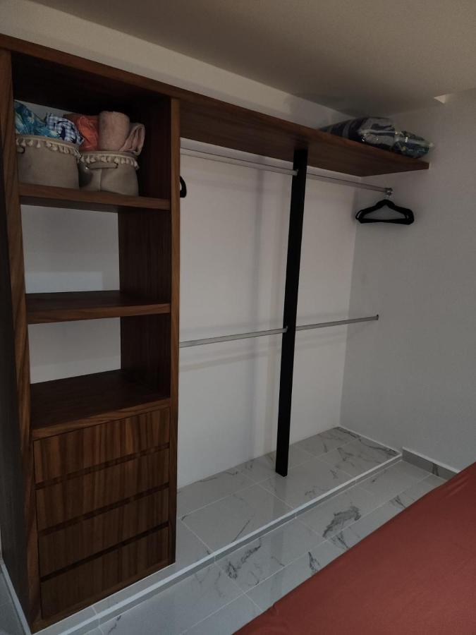 Astoria Gated Apartamento Cancún