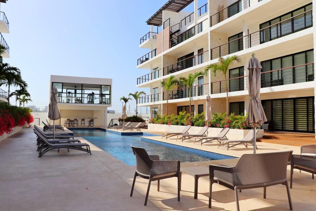 New With Pool, Gym, A/c, Wifi, King Size Bed Apartamento