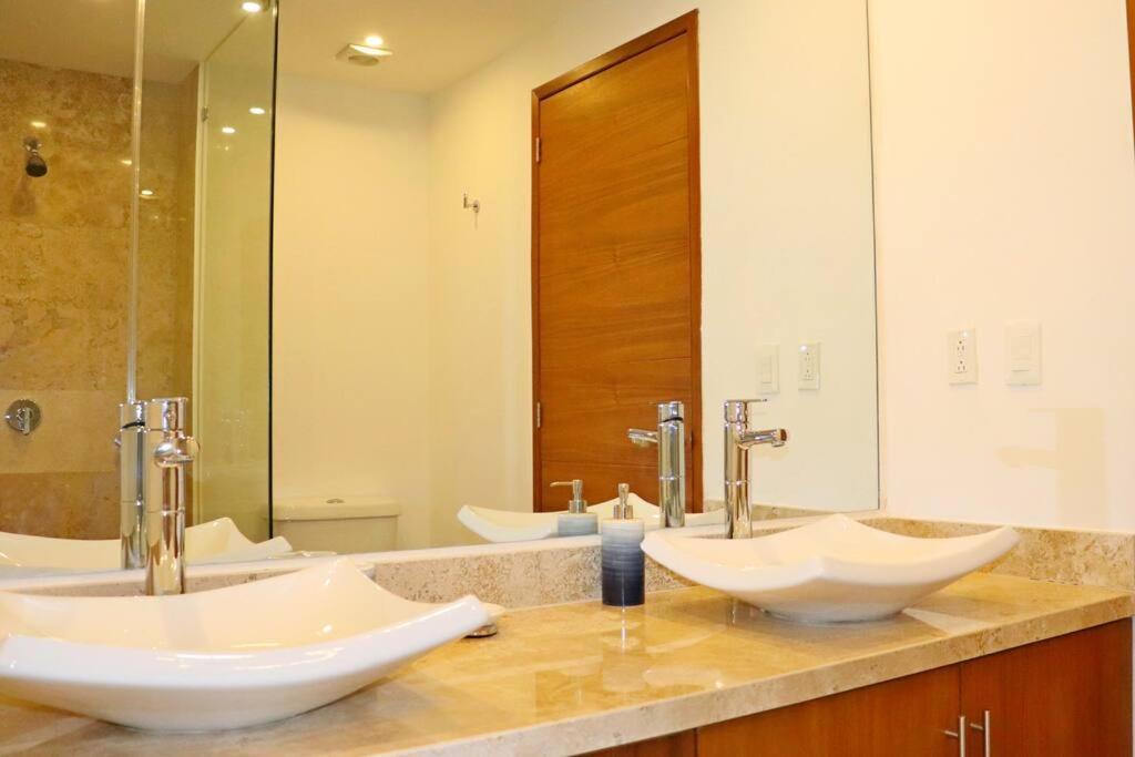 Apartamento New With Pool, Gym, A/c, Wifi, King Size Bed Cancún